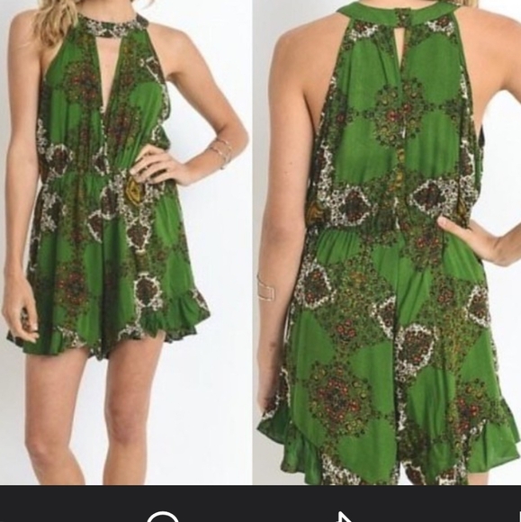 NWT Jodifl Green Halter Top Romper  Size Small - Picture 3 of 14